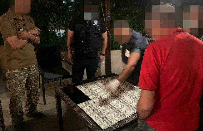 За $10 000 обіцяв посаду в ДБР: в Одесі затримано військовослужбовця ВМС