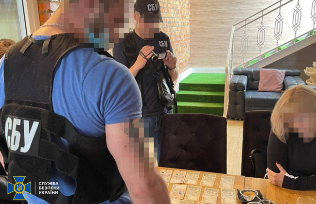 На Черкащині викрили схему фальсифікації ПЛР-тестів