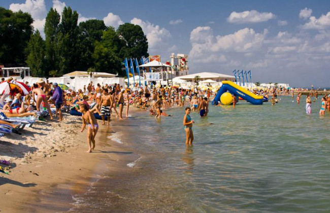 На одесских пляжах не рекомендуют купаться из-за угрозы инфекций