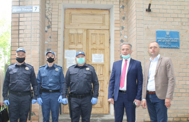 Почему в судах Хмельницкой области проблема с залами судебных заседаний