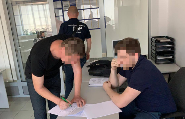 Підозрюють трьох інспекторів Київської митниці у зловживанні обов'язками на 5 млн грн