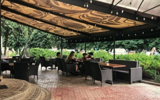 В столице появится еще 30 новых летних локаций возле кафе