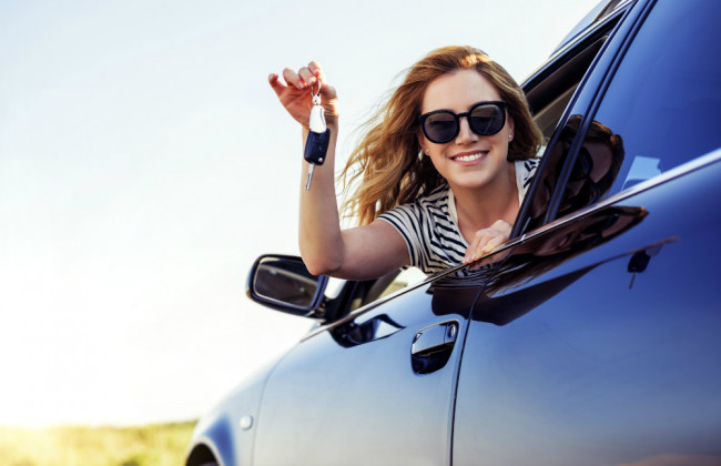 В ЕС хотят запретить рекламу машин с бензиновыми и дизельными моторами