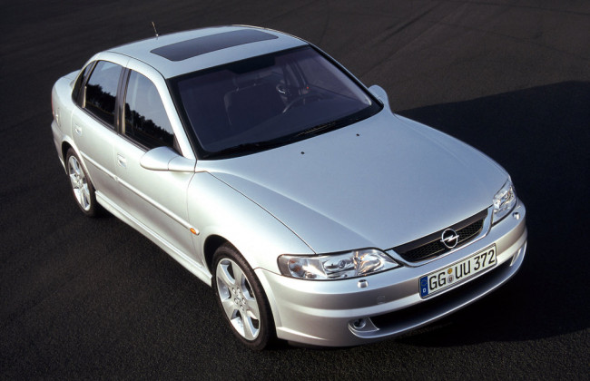 Стало известно, какие «евробляхи» можно купить дешевле, чем за тысячу долларов