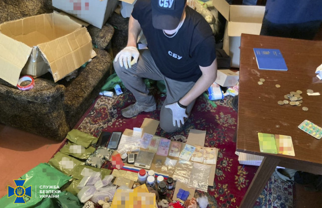 На Дніпропетровщині перекрито канал постачання наркотиків до країн ЄС
