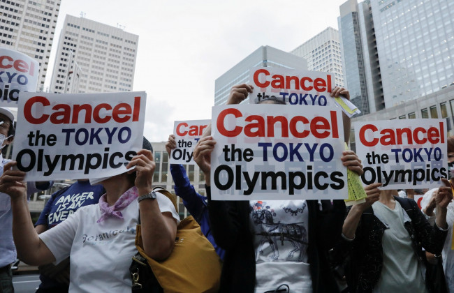 Токио-2020 запрещает фанатам алкоголь, пожатие рук и автографы