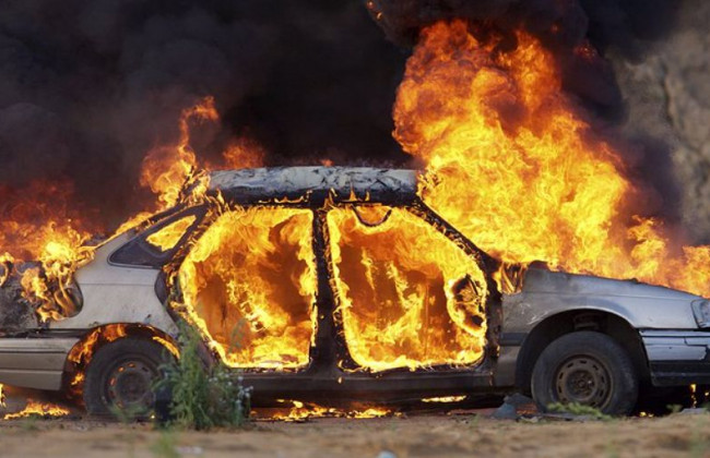 Назвали 6 ошибок, из-за которых автомобиль может загореться