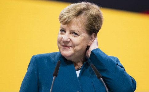 Меркель призвала пригласить Путина на саммит Евросоюза