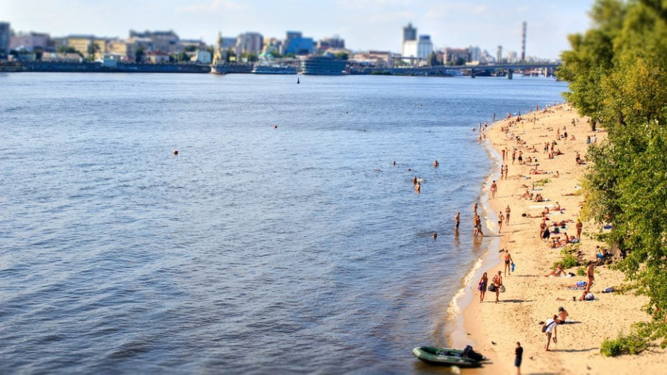 П'ять пляжів Києва заборонені для купання: причини та рекомендації