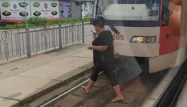 В Киеве водитель трамвая потерял сознание прямо во время движения