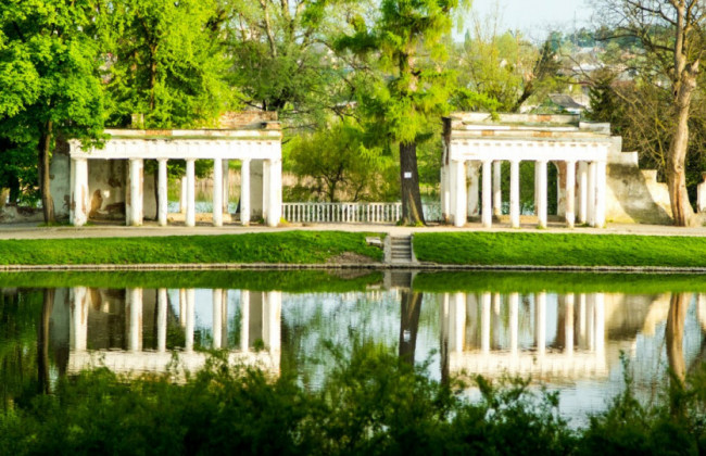 ОАСК відкрив провадження у справі щодо невнесення парку «Олександрія» до Державного реєстру нерухомих пам’яток