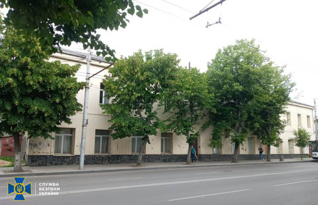 На Житомирщині будівлю Міністерства освіти передали в приватну власність