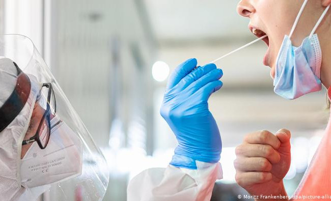 Стали известны ранние симптомы COVID: на что нужно обратить внимание