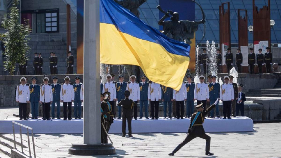 170 млн грн з бюджету – на гігантські прапори з нагоди Незалежності