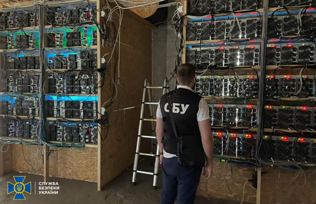 Чернігівщина могла залишитися без електроенергії: СБУ знешкодила криптоферму