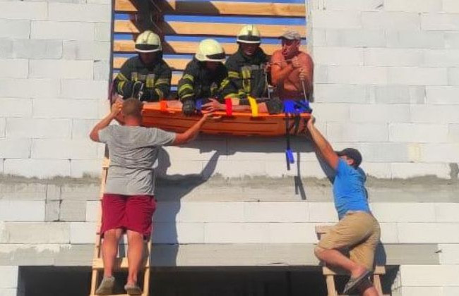 Трагедия под Киевом: строитель упал с высоты