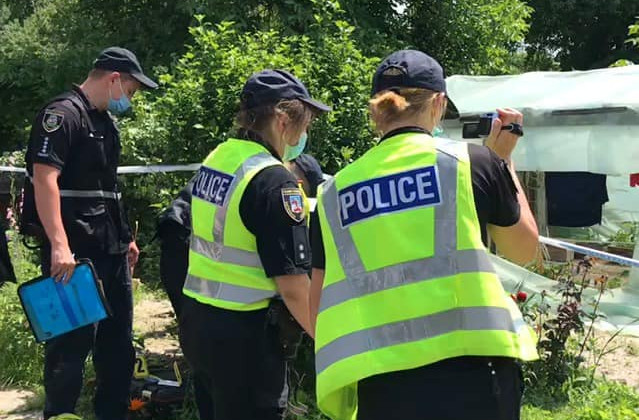 Сімейна драма: вагітна дівчина вбила п'яну матір