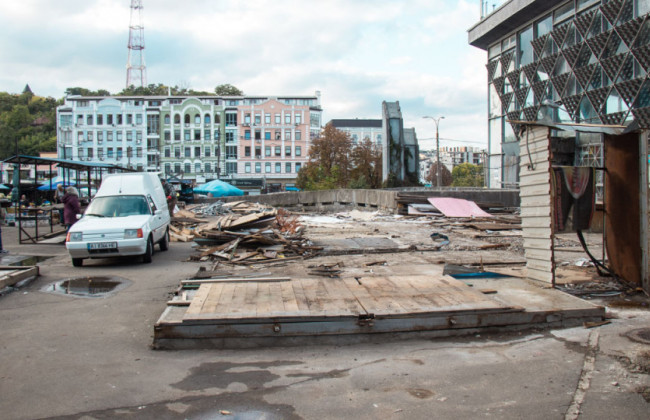 У Києві комунальники знесли майже півтори сотні МАФів: адреси