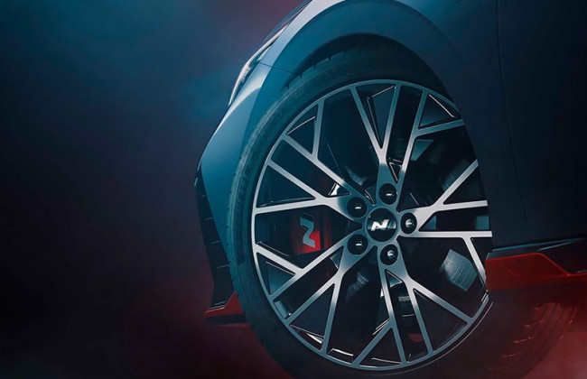 Hyundai готовится представить заряженную Elantra: видео