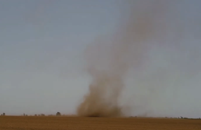 Мощный смерч шокировал жителей Запорожской области: видео