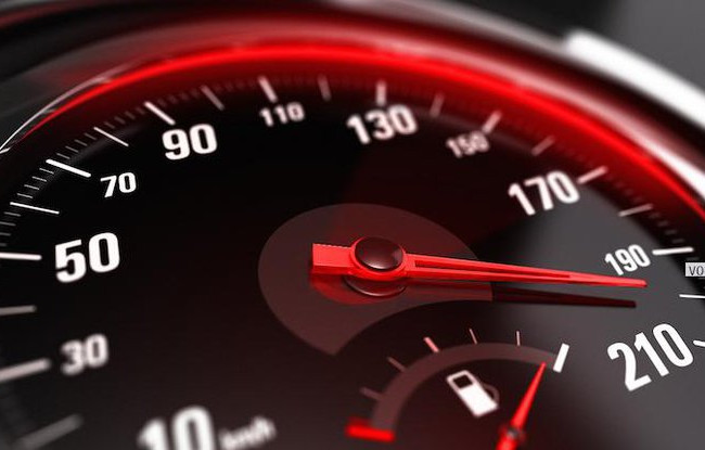 Украинцам назвали автомобили, которые чаще всего превышают скорость