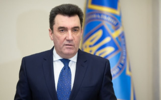 СНБО ввел санкции против 100 украинцев из списка Минфина США