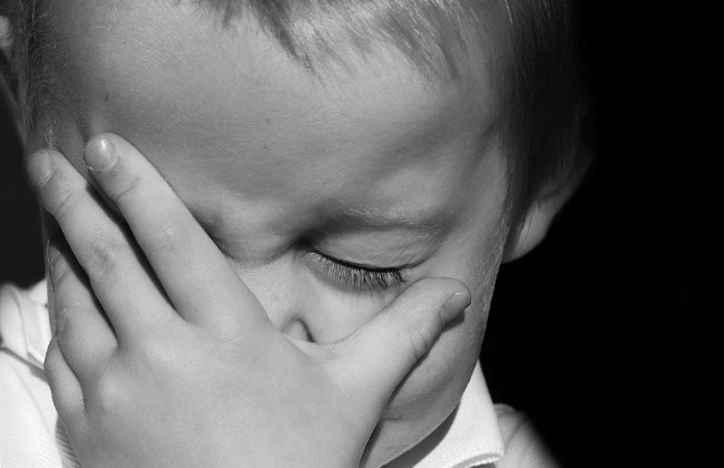 Зачинила у квартирі на 11 днів: киянка морила голодом власних дітей