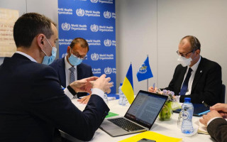 Украина и ВОЗ согласовали введение COVID-сертификатов на разрешенные вакцины