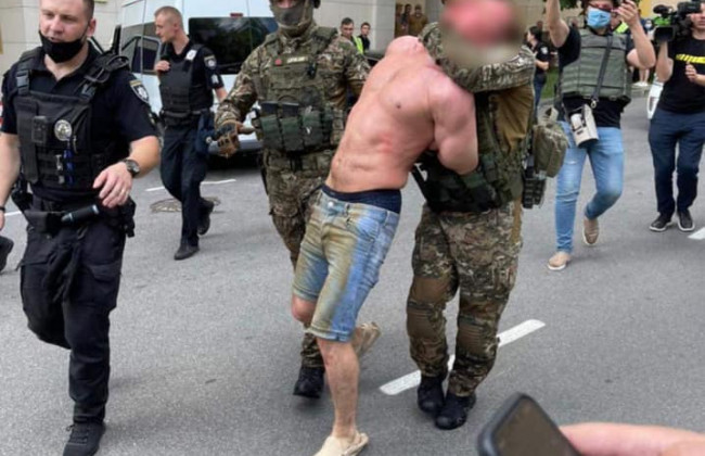 Голосеевского стрелка задержали: перед этим он устроил пожар в квартире