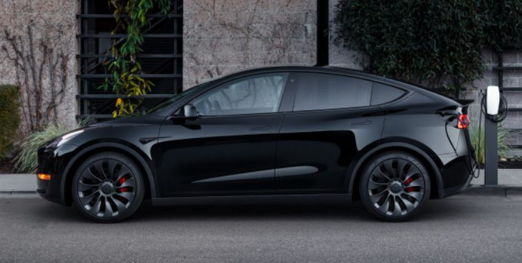 Tesla запускает более дешевую Model Y