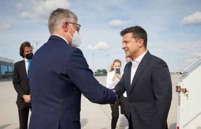 Зеленський прибув з робочим візитом до Німеччини