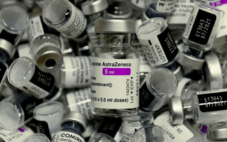 ВОЗ рекомендует не смешивать COVID-вакцины от разных производителей