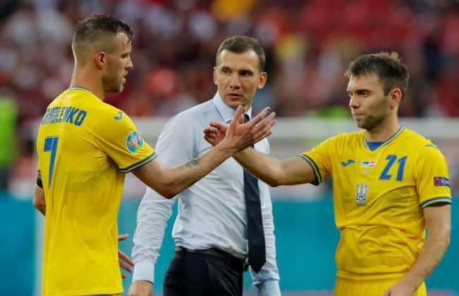 Сразу три украинца попали в сборную худших футболистов Евро-2020