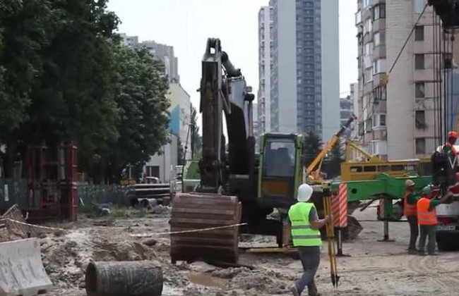 Ситуация с метро на Виноградарь: первый тоннель между «Мостицкой» и «Сырцом» почти готов