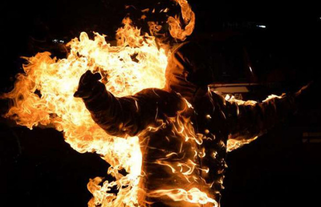 Под Киевом девушка облилась бензином и подожгла себя из-за неразделенной любви