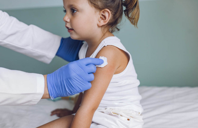 Стало известно, когда детям будут делать прививки от коронавируса