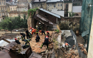 У Львові під час обвалу будинку загинув 17-річний хлопець