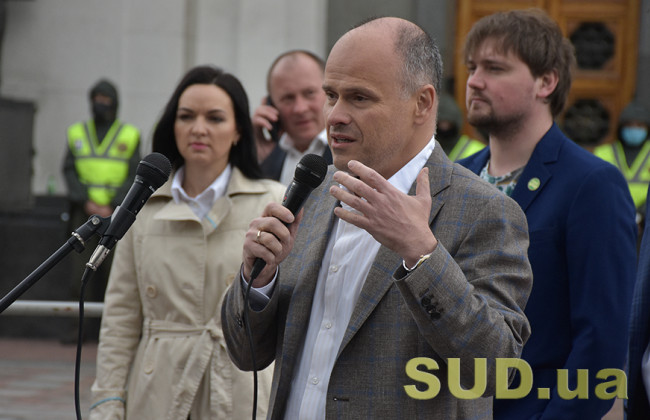 Грядут тяжелые времена: Радуцкий предсказал ухудшение ситуации с коронавирусом в Украине