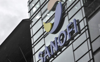 Франция передала на регистрацию новую вакцину против коронавируса от Sanofi