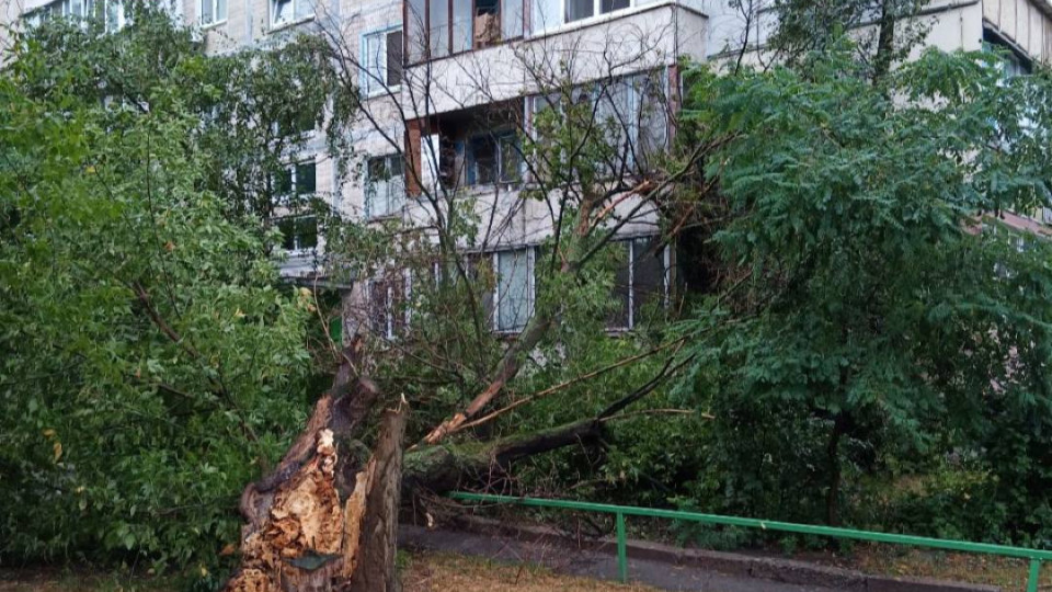 Киев опять пошел под воду: кадры последствий