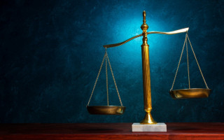 Чи можуть вимоги немайнового характеру розглядатися судом у порядку спрощеного провадження: постанова КЦС ВС