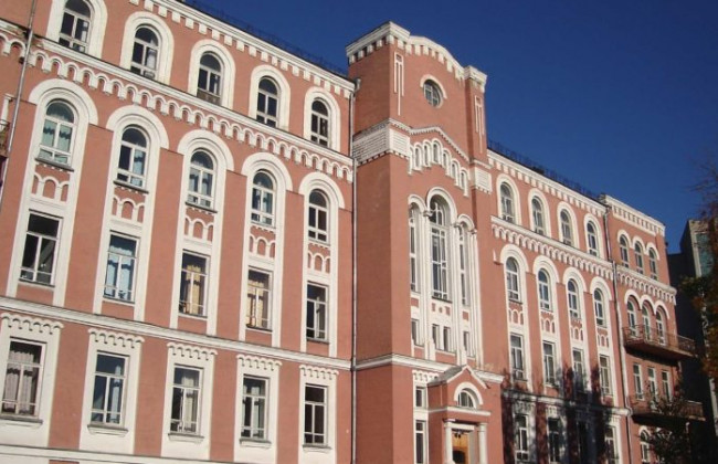 Штам «Дельта» вже в Києві: в Олександрівській лікарні виявили шість випадків захворювання