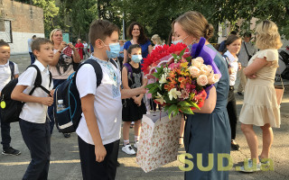 В Киеве педагогов, которые не привились от COVID, могут не допустить к работе с детьми