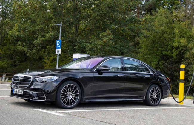 Минимальный расход топлива: Mercedes-Benz S-Class превратили в гибрид
