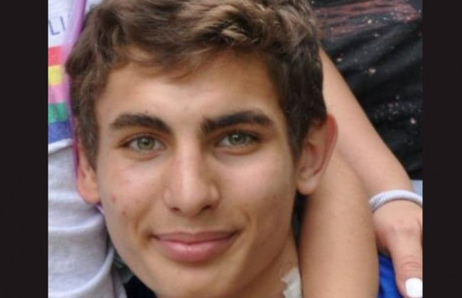 В Киеве загадочно пропал русоволосый парень, фото