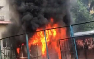 У центрі Києва сталося загоряння сміття: деталі