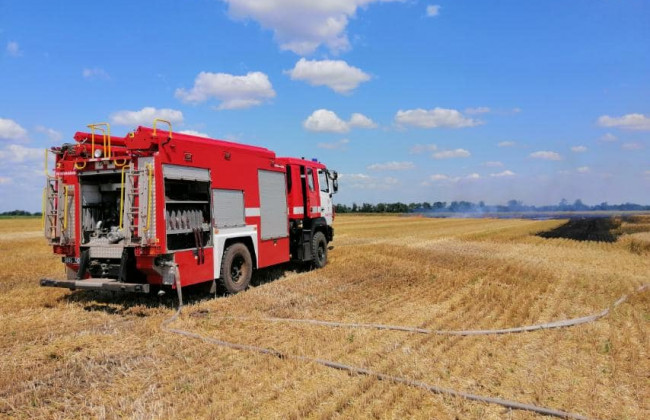 В Україні горять поля пшениці: на Макилоївщині знищено 5 га землі