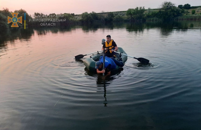 На Кіровоградщині у місцевому ставку втонули двоє дітей