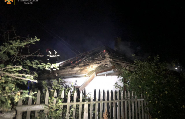 В Миколаївській області під час пожежі загинула пенсіонерка