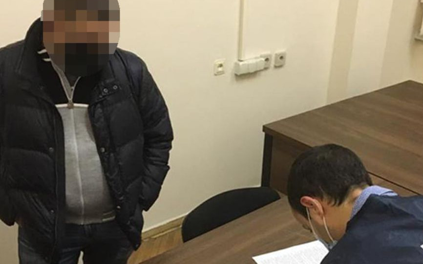У Києві поліцейські викрали людину та заволоділи транспортним засобом